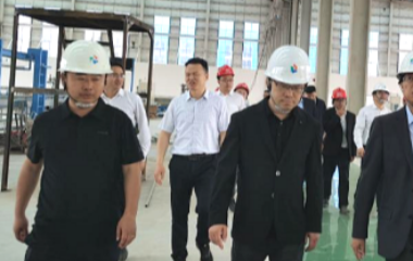 四川省宜賓市南溪區(qū)委書(shū)記劉剛一行蒞臨遠(yuǎn)東宜賓智能產(chǎn)業(yè)園調(diào)研指導(dǎo)