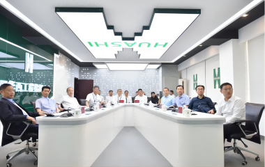 蔣錫培拜會(huì)四川華西集團(tuán)黨委書記、董事長楊斌